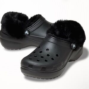Crocs Classic Platform Fuzz Lined Clog